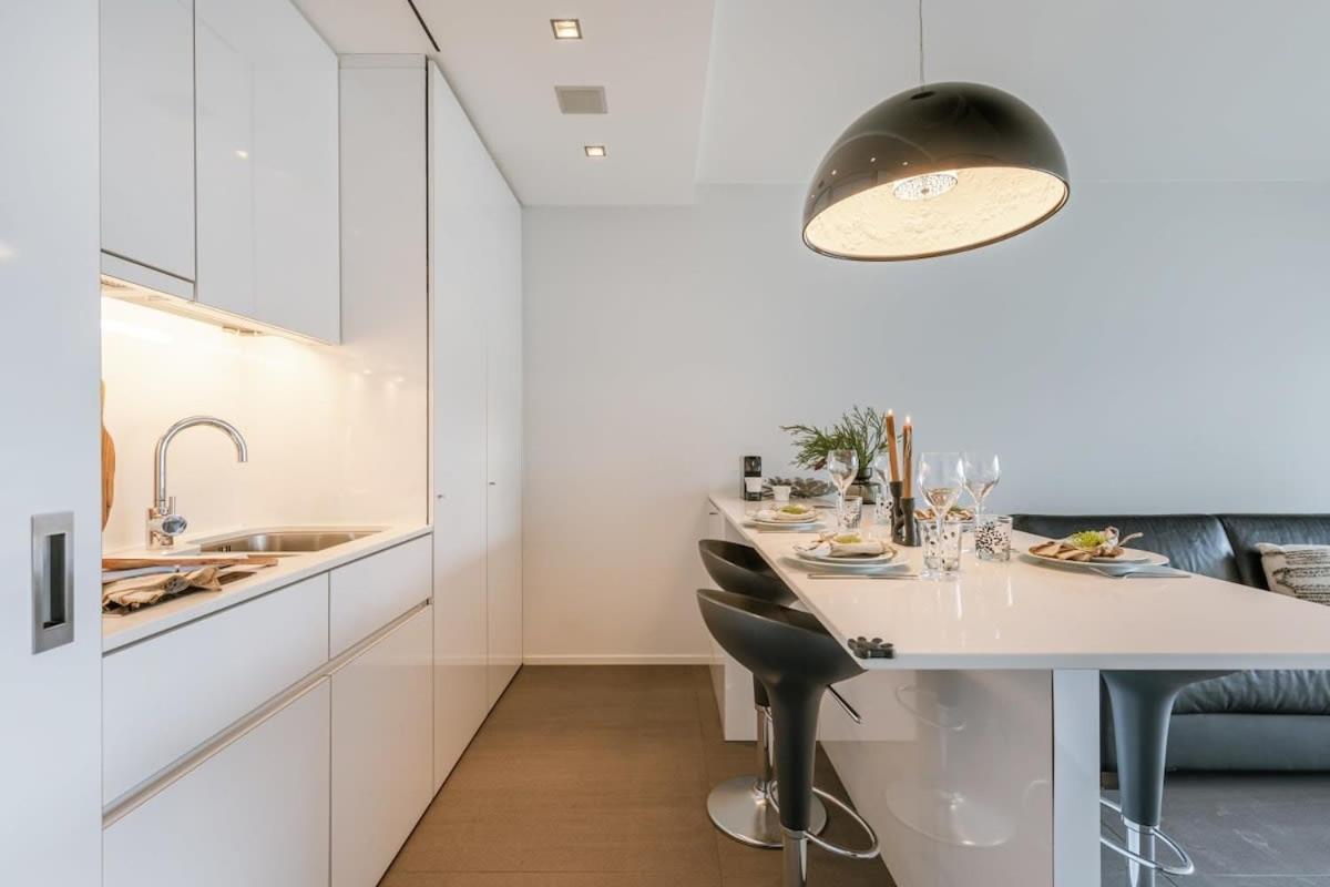 Modern Apartment In Centre Of Knokke Екстериор снимка