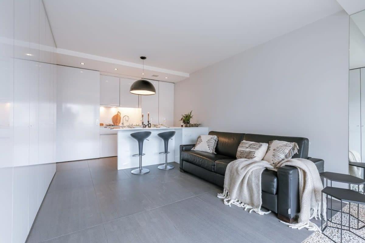 Modern Apartment In Centre Of Knokke Екстериор снимка